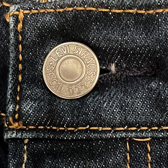 COPY - Levis 501 with minimal distressing, size 30 x 30. - Picture 7 of 15